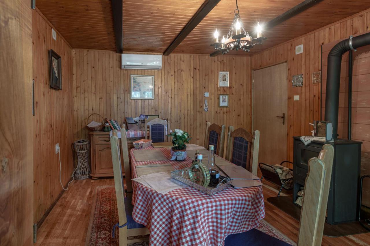 Kuca Za Odmor Rukova Hiza Villa Donja Stubica Kültér fotó