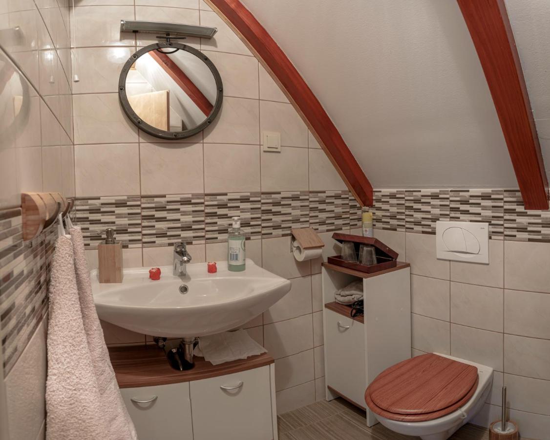 Kuca Za Odmor Rukova Hiza Villa Donja Stubica Kültér fotó
